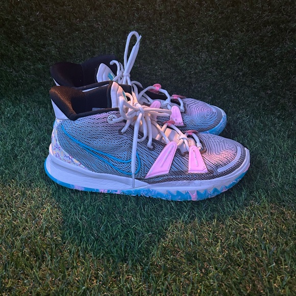 Used Size 11 - Kyrie 7 "Pale Ivory" - Picture 4 of 5